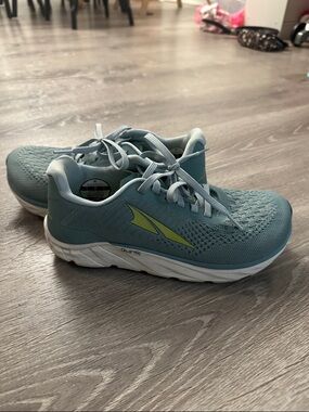 Women’s Altra running shoes Torin 4.5 zero drop